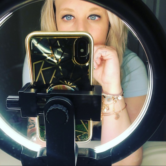 Meet your Posher, Stacey - Picture 4 of 4